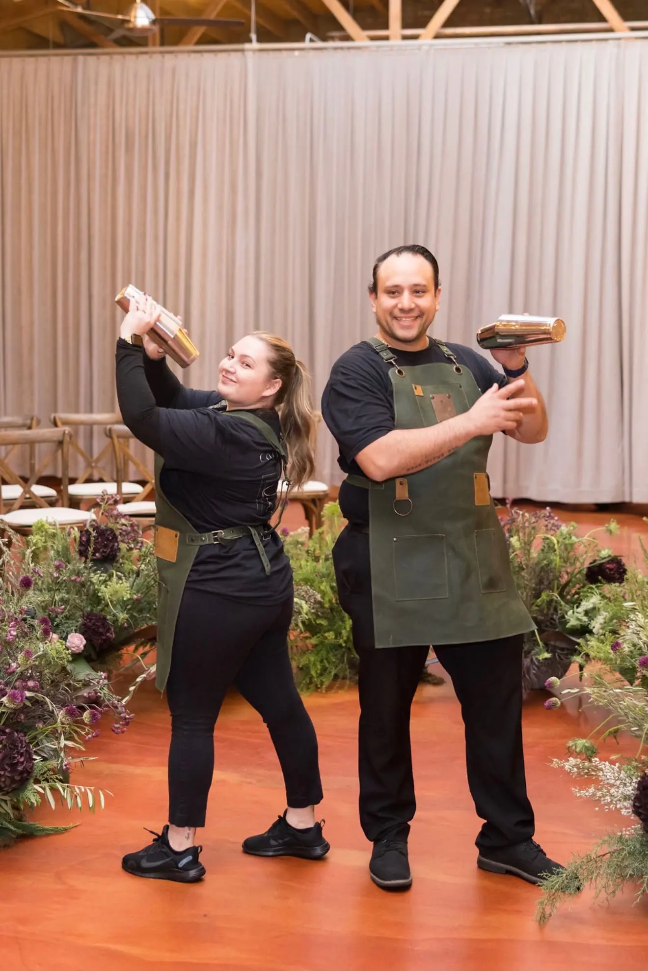 Team preparing cocktails